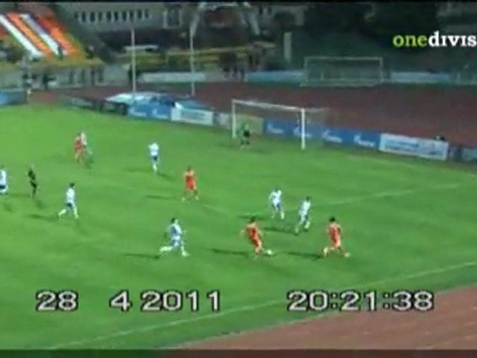 6 тур.28.04.11 Жемчужина - Факел 0-0