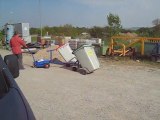 Tracteur électrique attelage bacs poubelles
