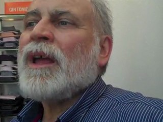 Ιδιοκτήτης καταστήματος Πειραιώς1