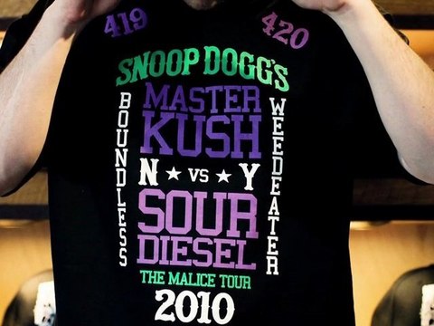Boundless NY Presents Snoop Dogg The Malice Tour 2010 / Master Kush vs Sour Diesel Limited-Edition Tee-Shirts