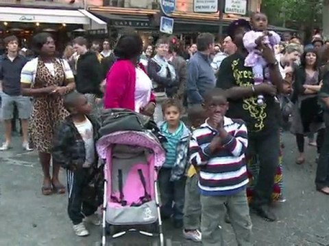 10 mai 2011: jeunes et moins jeunes font la fête à la Bastille