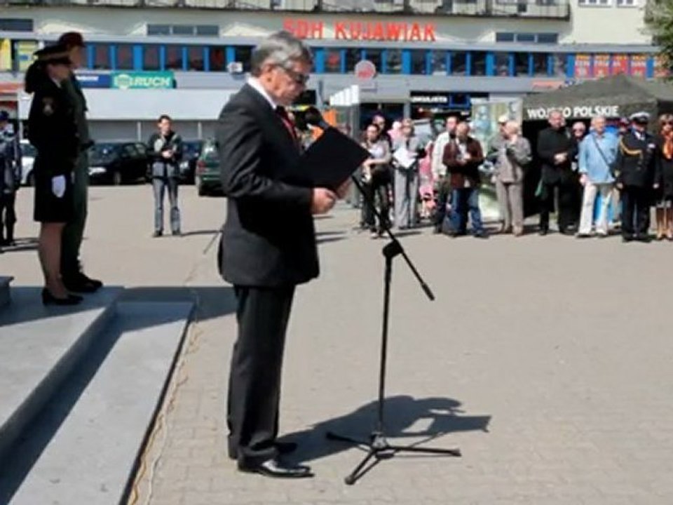 www.wek.pl: Obchody Dnia Zwycięstwa we Włocławku - 08.05.2011
