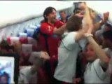 Il Catania festeggia in volo la sconfitta della Sampdoria
