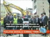 fox tv - İstanbul Tuzla'da trafiği rahatlatmak için yapılan yıkımda halk ve Belediye yetkilileri davul zurna eşliğinde halay çekti