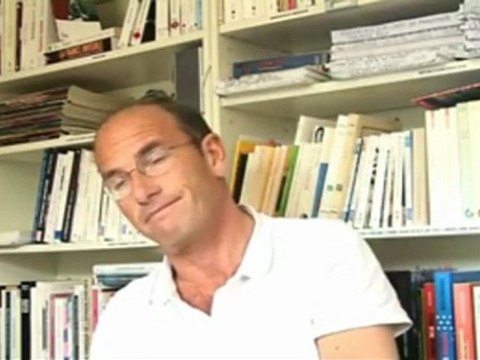 Les POLITICIENS FRANçAIS ont TRAHI le PEUPLE !! Etienne Chouard - Sortir de l'UE 3/4