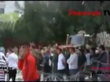 Video  l'armée tunisienne expulse des policiers 07 05 2011   Video Facebook en direct streaming Buzz