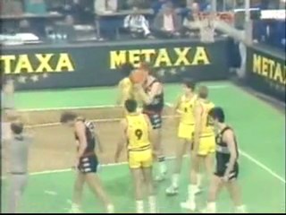 Obradovic vs Galis (Partizan - Aris 105-93_Gandi)