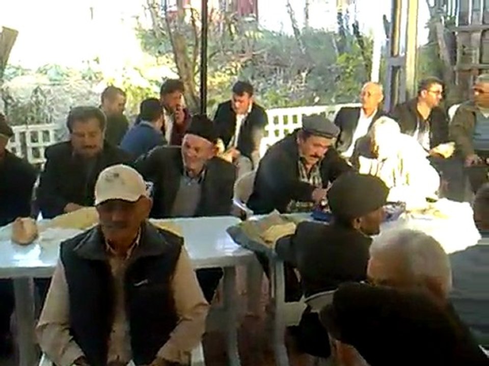 AYDINLAR MAHALLESİ CAMİ AVLUSU ZİYRAT VİDEOSU 2011