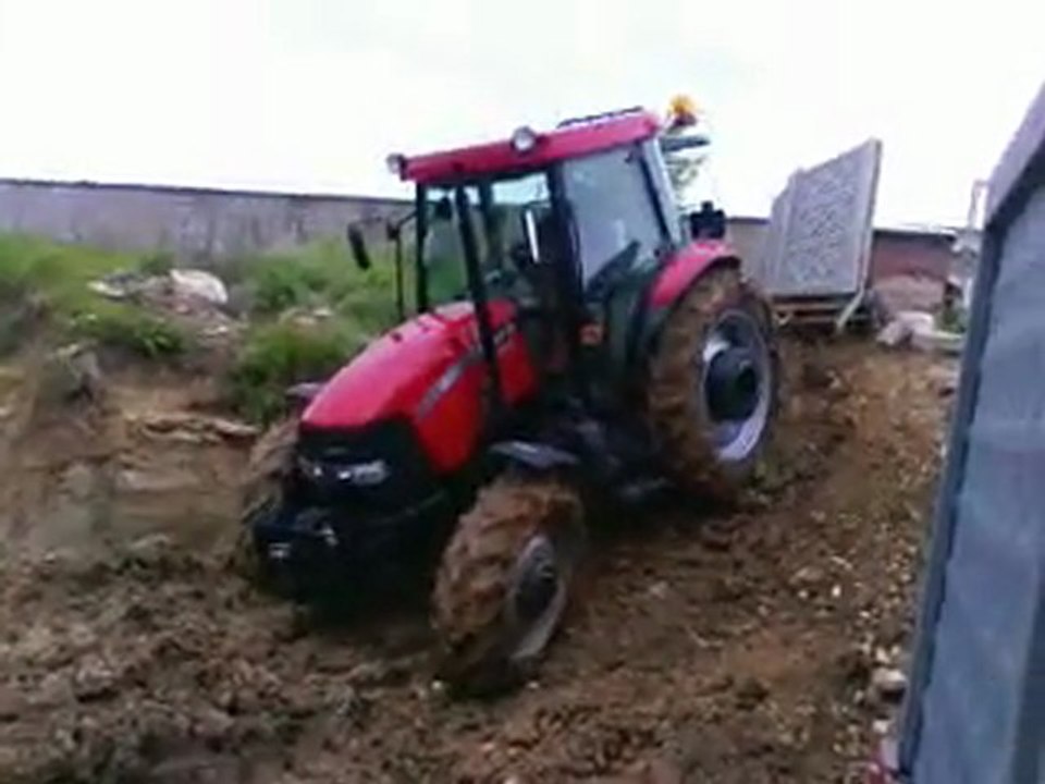 CASE-İH JX 95 ÇAMURDA TOPRAK DÜZLÜYOR...!!