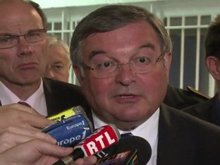 Accueil de la femme de Dutroux: Mercier redit son opposition