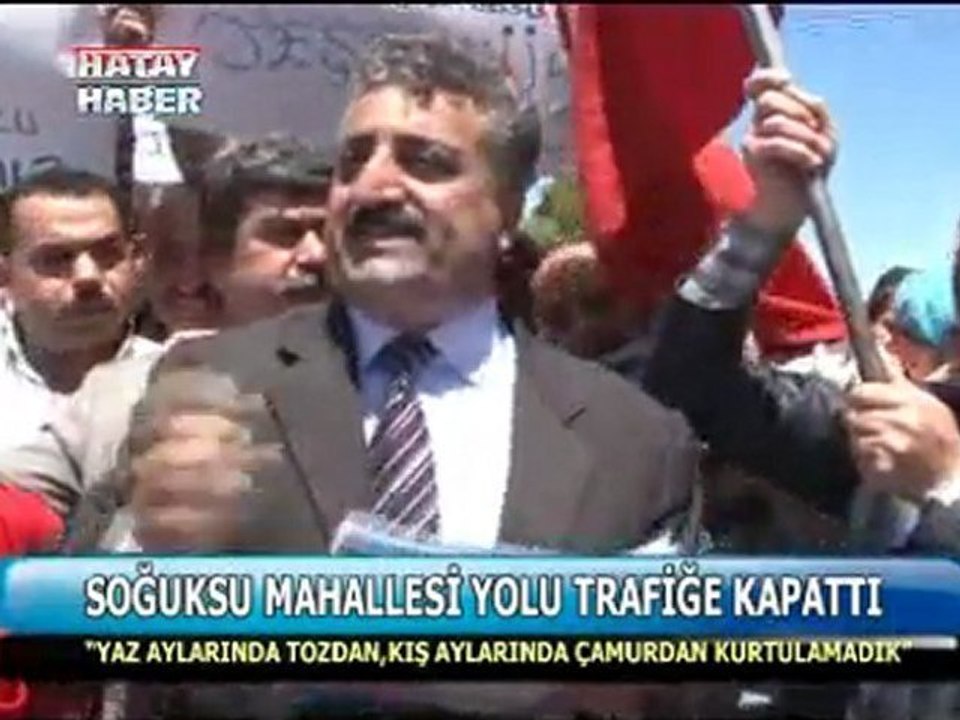 yolu trafiğe kapattılar