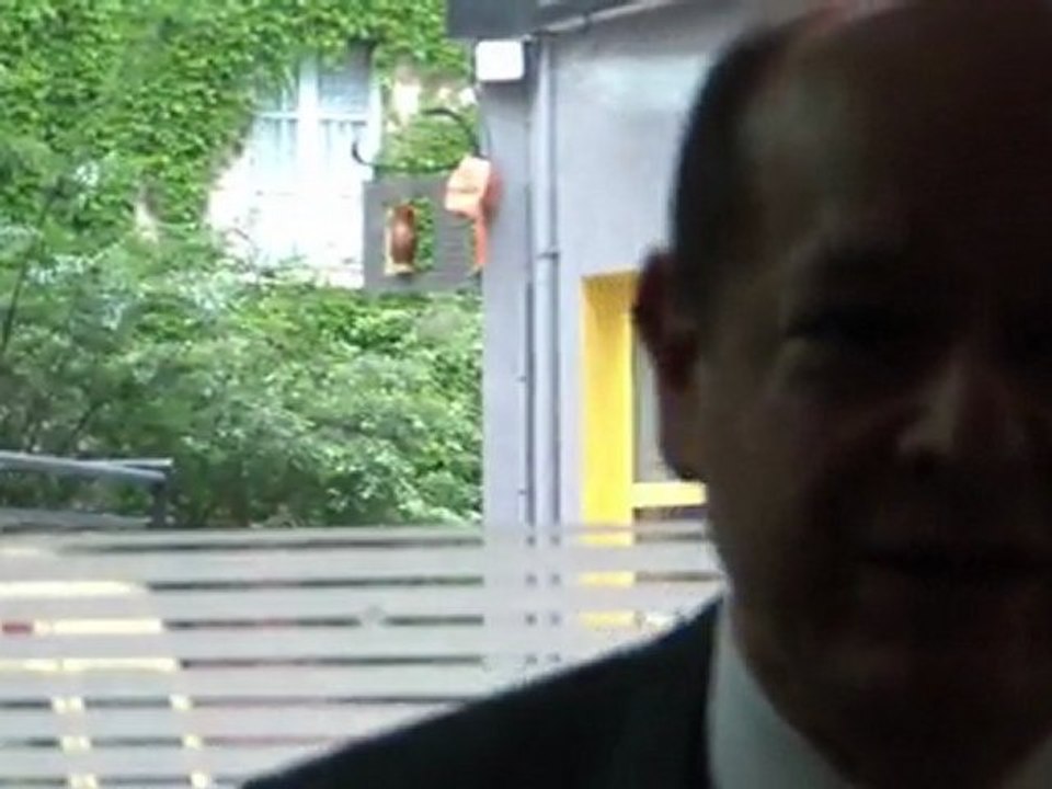 10 mai 1981-2011 St Denis G.Sali D.Paillard et M.Ribey se souviennent