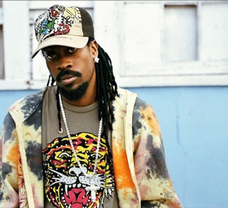 Beenie Man-  dancing mood [Hello Moto]