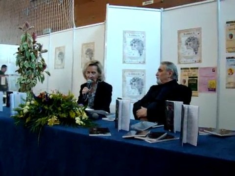 Lansare de carte-Volumul Esenţe -Nicolae Stancu-prezinta Rodica Rodean