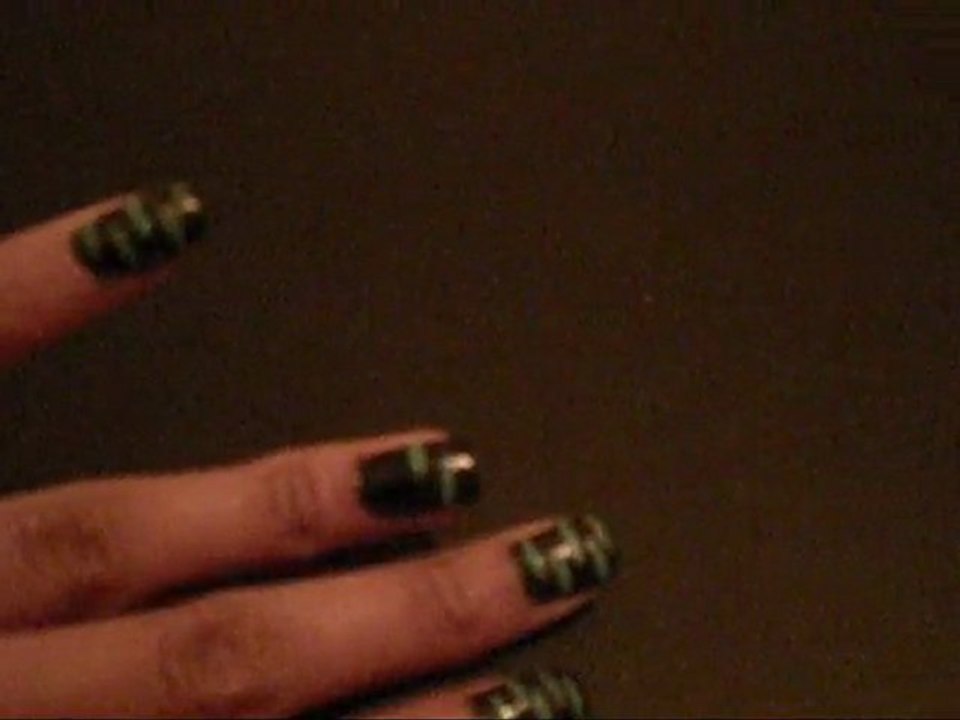 How to do nail art designs for beginners ...