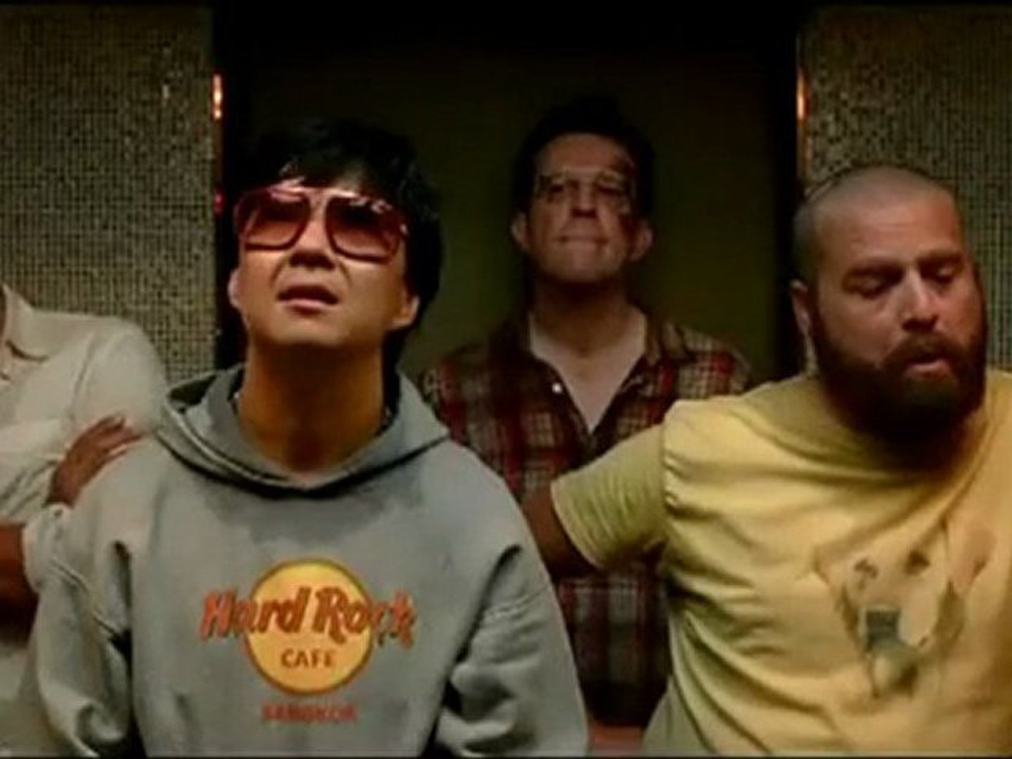 Мальчишник в египте. Мальчишник в вегасе 2. Мальчишник в красном. Мальчишник фото. Брэдли купер мальчишник в вегасе 2.