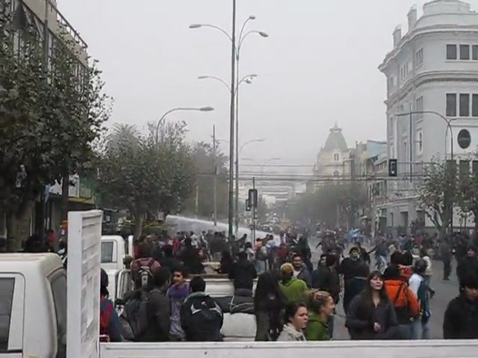 Protesta en Valpo 3 - El Guanaco