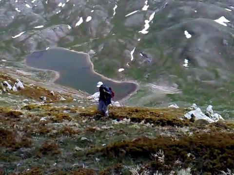 DOM.8-5-11, ANELLO DEL MONTE MORRONE(2141METRI), NEL PARCO REGIONALE SIRENTE-VELINO