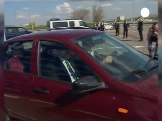 Vladimir Poutine teste la Lada Granta