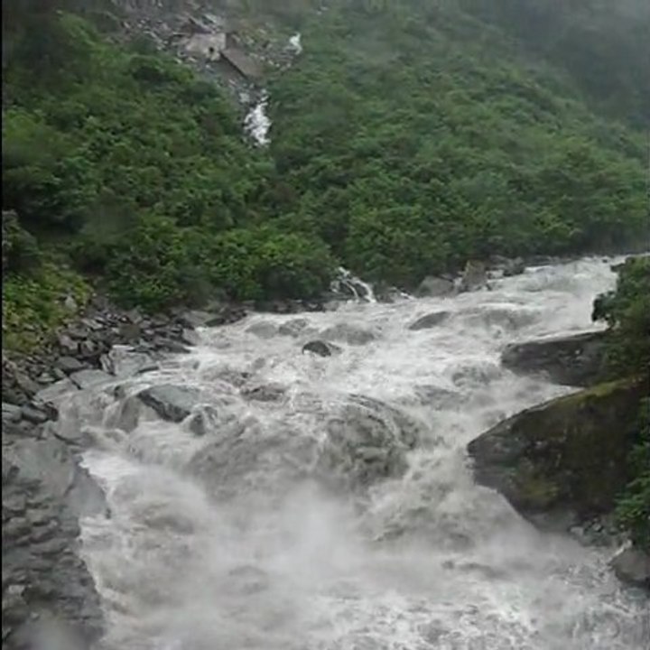 Haast  Pass flooded