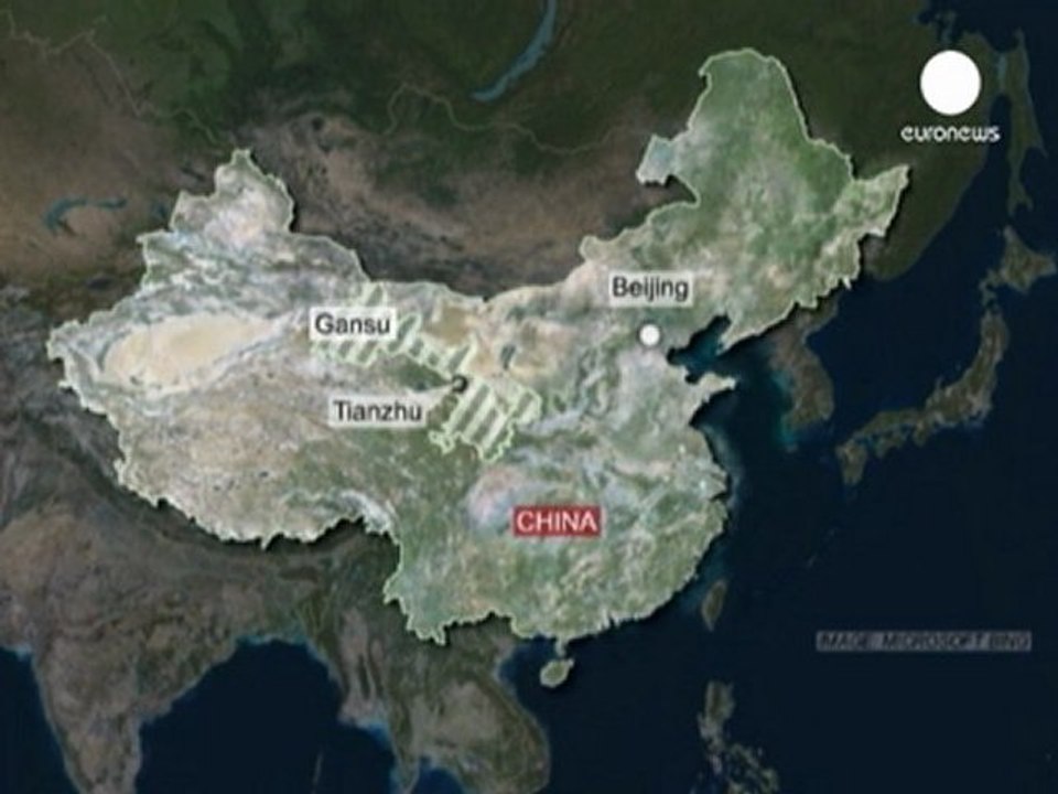 Sacked Chinese worker 'bombs bank'
