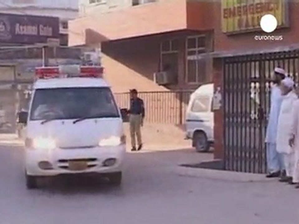 Scores killed in Pakistan suicide bomb blasts