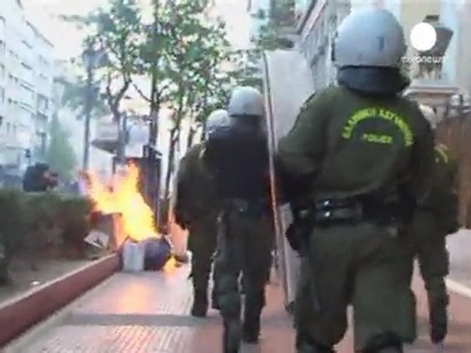Greek police suspended in brutality probe