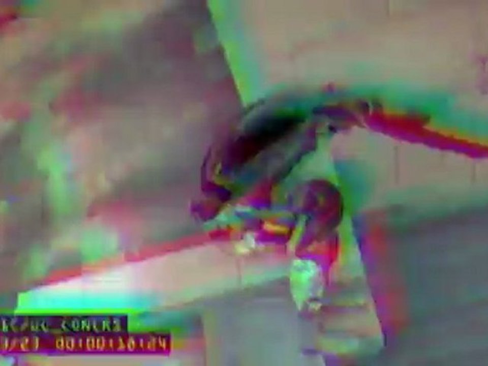 Crysis 2 -  Marine Salvage at Central Station - Gameplay Trailer da Electornic Arts