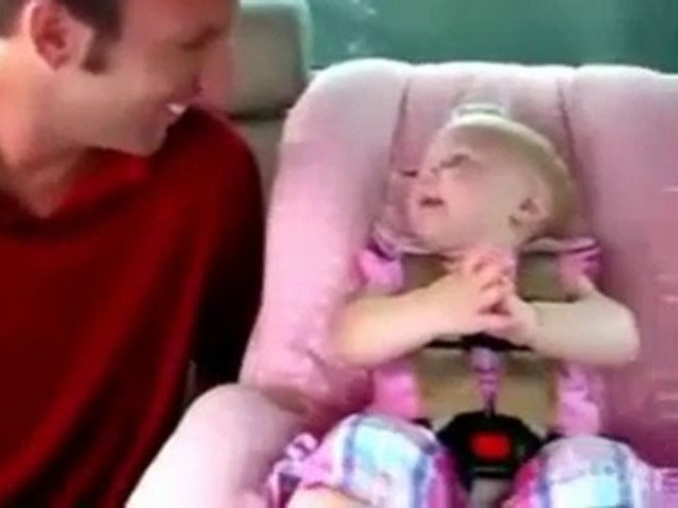 البنات ثرثارات من الصغر ^^