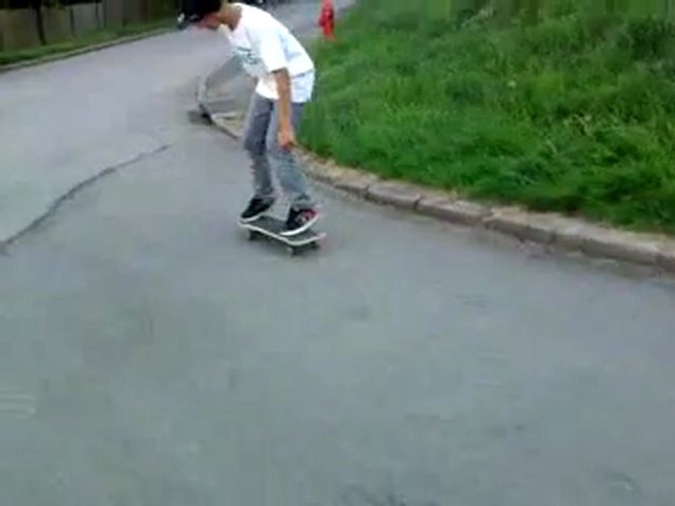 SKATE