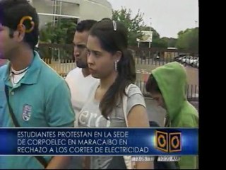 Jóvenes protestan en Corpoelec