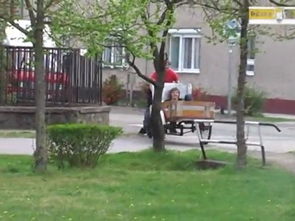 9.c Ki mit tud. (Kamuzik)