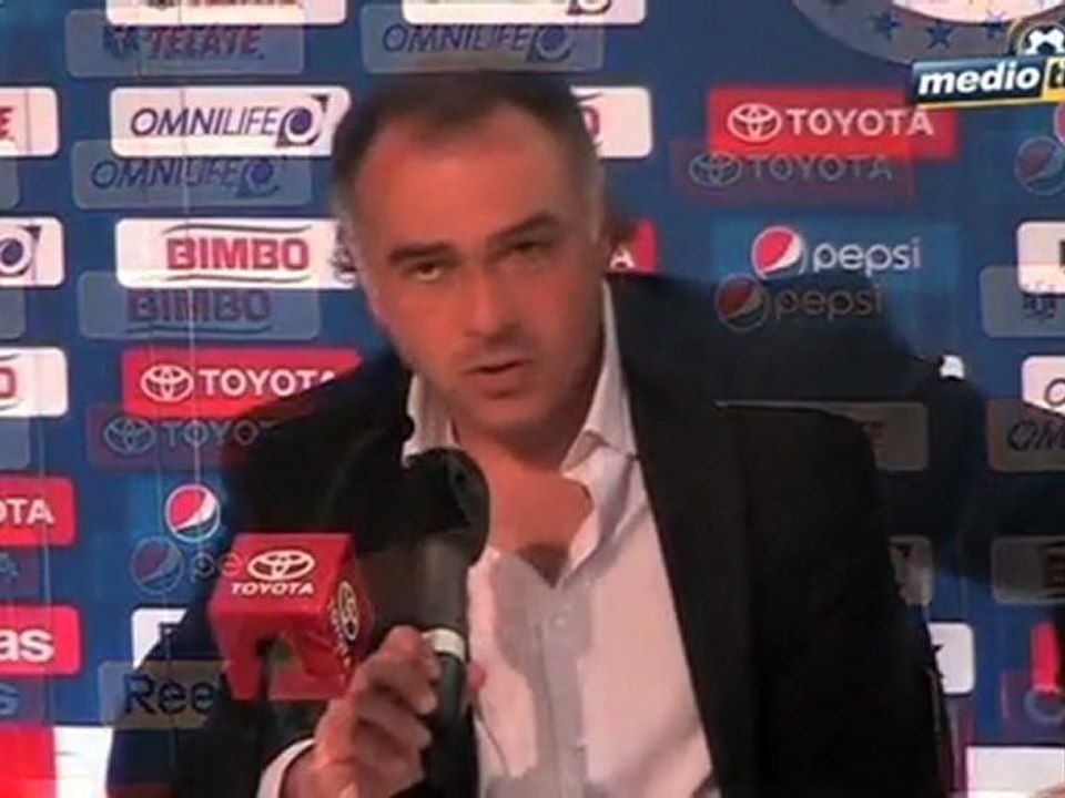 Medio Tiempo.com - Conferencia de Prensa. Chivas vs Pumas..mov
