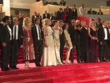 Cannes: l'équipe du film 'Polisse' de Maïwenn sur le tapis rouge