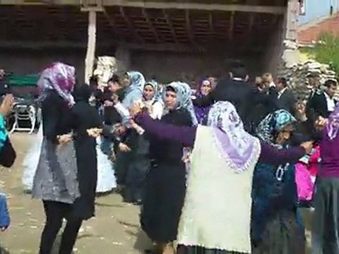 ESRA İLE ÖMER KINA