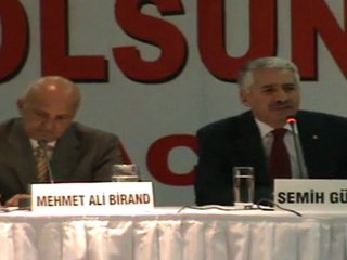 2- " TBMM' de Grubu Bulunan Siyasi Partilerin Yeni Dönemde İlaç ve Eczacılık Politikalarına Bakışı" Konulu Panel