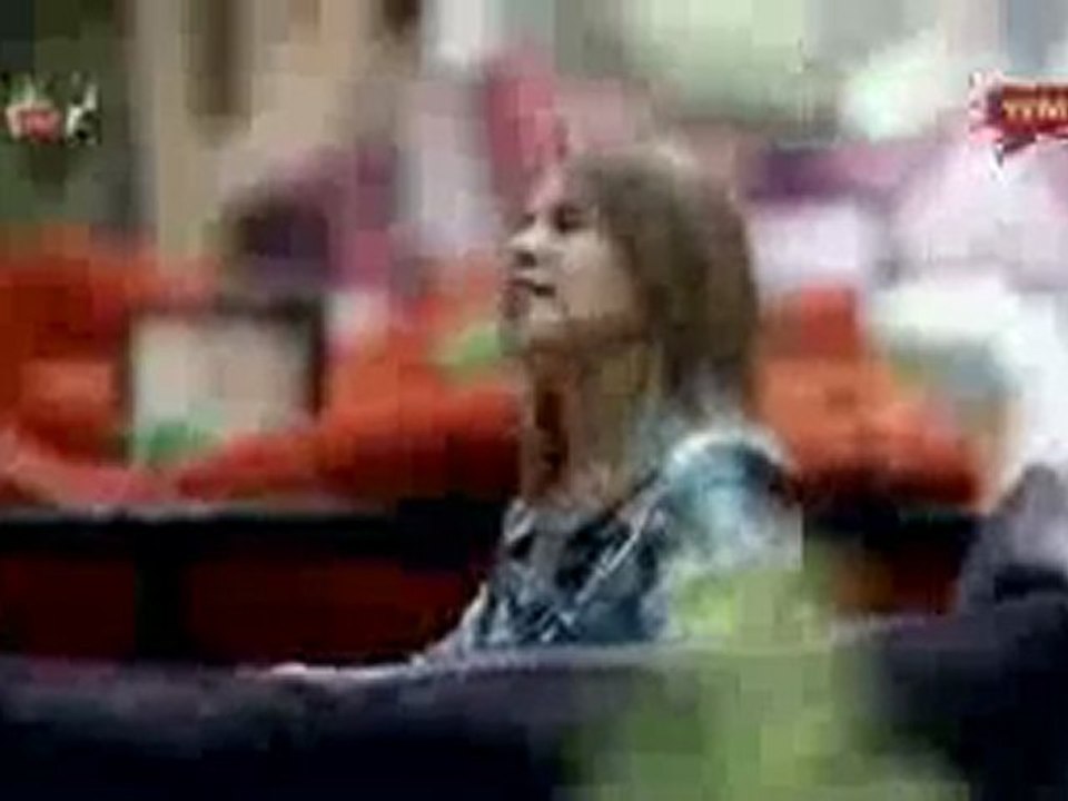 Yıldız USMONOVA_Kovma beni kalbinden