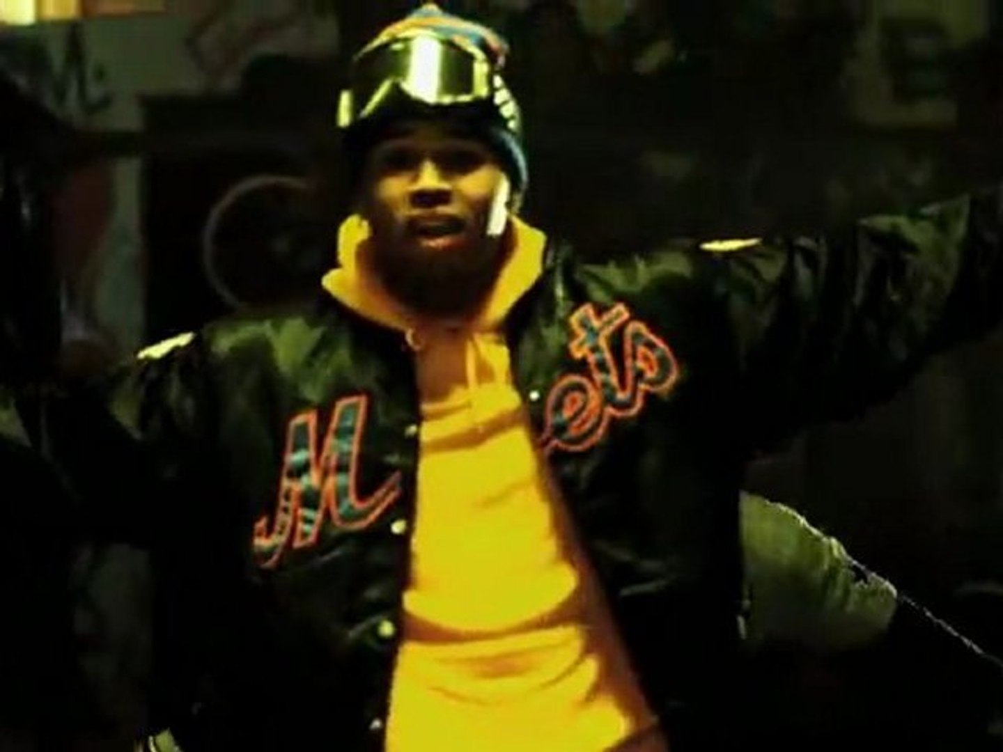 Chris brown look at me now outfit