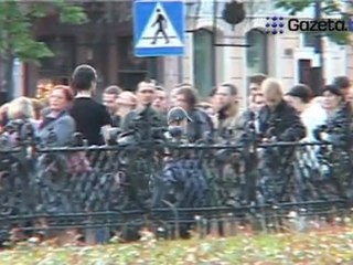 Trwa Noc Muzeów. Długa kolejka przed Pałacem Prezydenckim