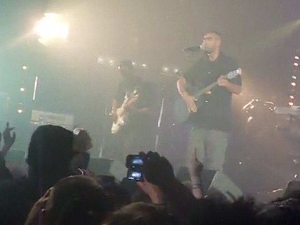 "Mais laisse la s'enjailler" - La fouine - Zenith de Paris - 7/05/11.
