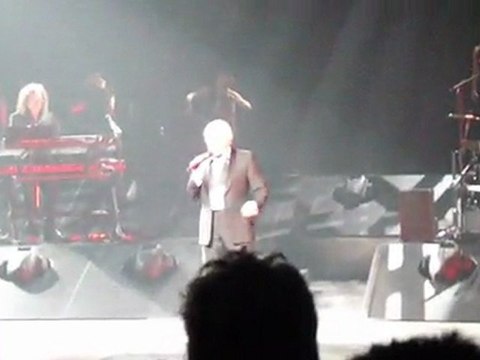 Le mauvais homme sardou Palais des Sports 14 mai 2011