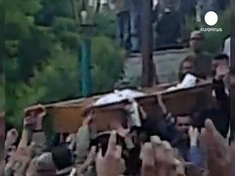 Syrian crackdown reported in border town