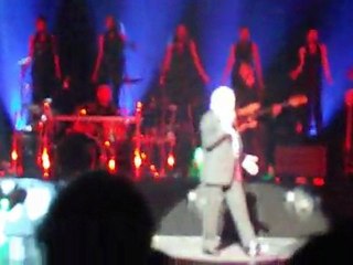 Les yeux d'un animal Sardou Palais des Sports 14 mai 2011