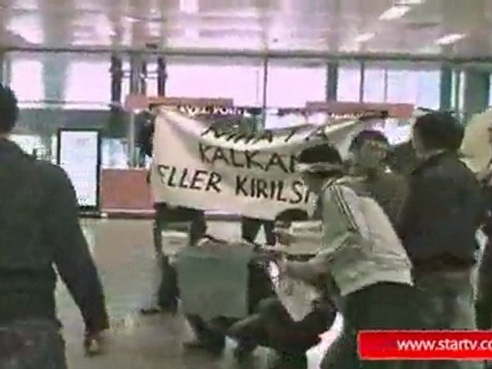 Hayrettin 'den basina Pascal Nouma Şakası - Hayrettin ' den |  kekillicivideo.com