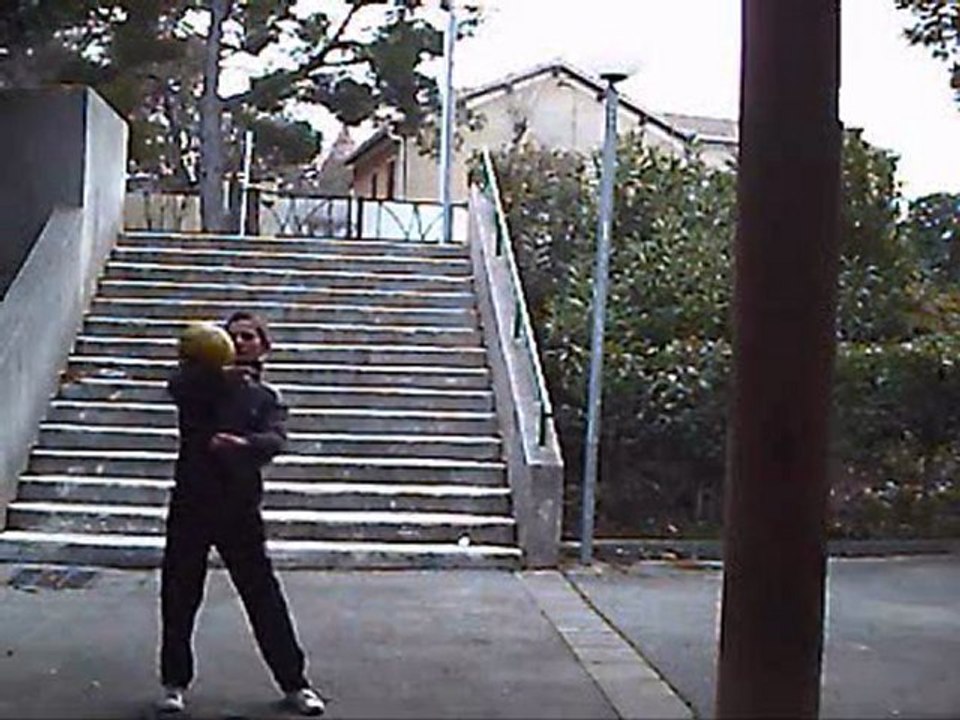 Remi Gaillard Football 2011