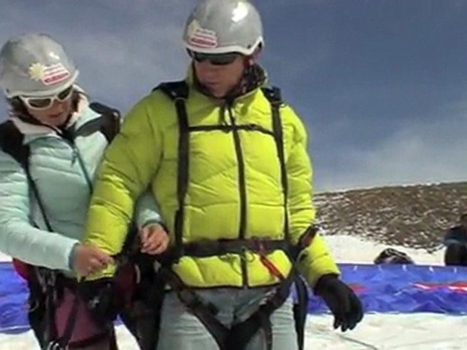 Parapente biplace à Chamonix, face au Mont-Blanc