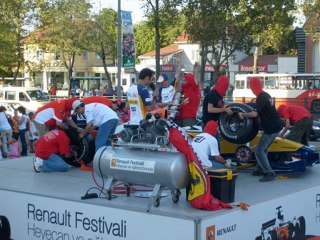 trf1 kutlaması 1. yıl gökhan