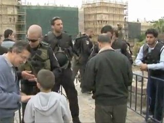 Heurts, tirs et manifestations autour de la...