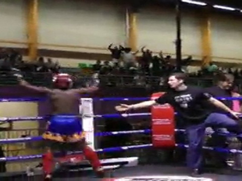 Célestin Mendes vs Brahim Zbeir, filmé par Malay Phcar