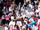 Flashmob intégral de la chorale Musaiques à Cergy